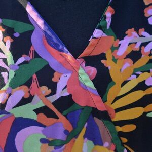 Haptics by Holly Harper V Neck Romper with Tie Belt Size Small New